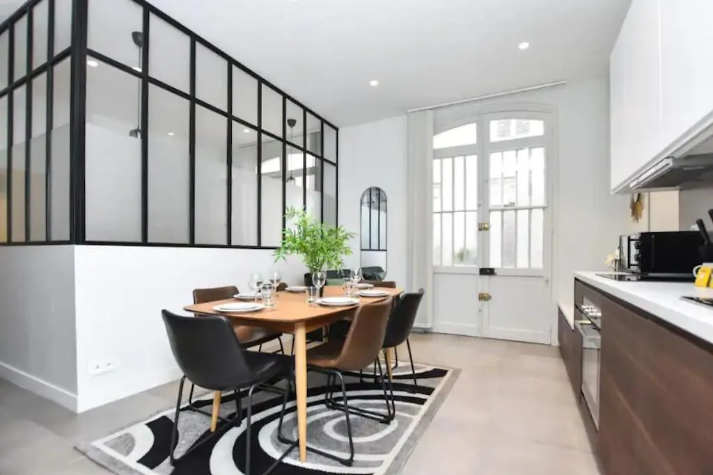 Charming Apartment -3Br/6P-Gare Du Nord/Montmartre Paris
