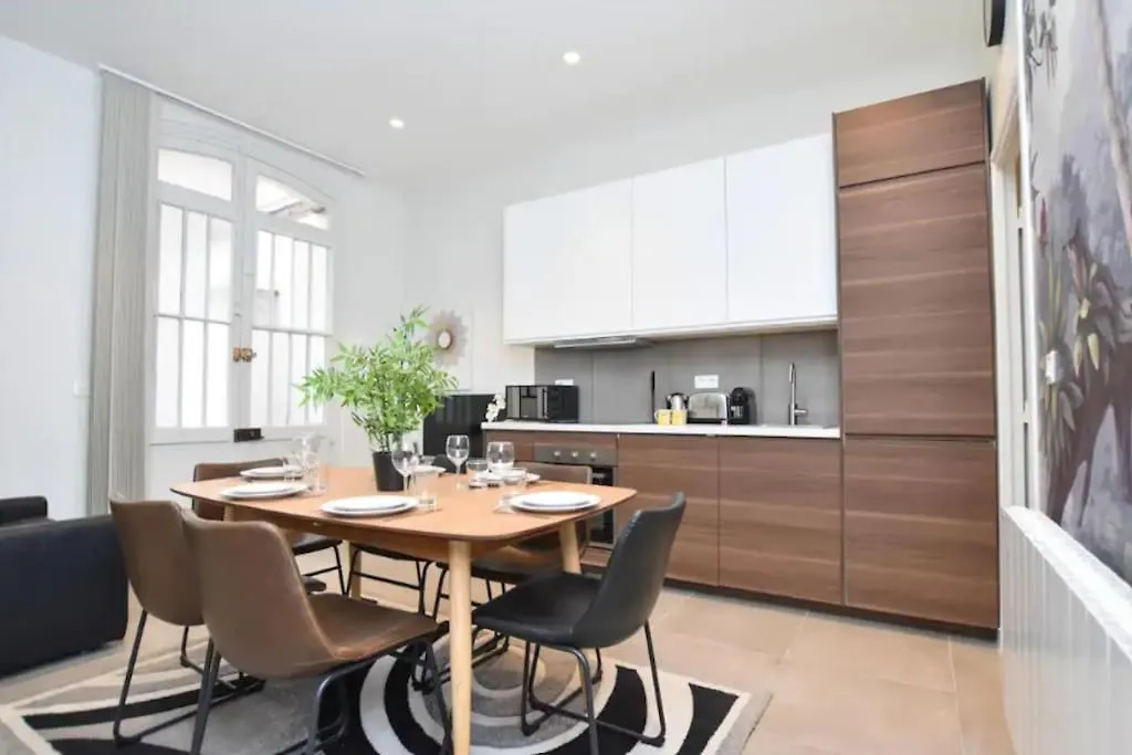 Charming Apartment -3Br/6P-Gare Du Nord/Montmartre Paris