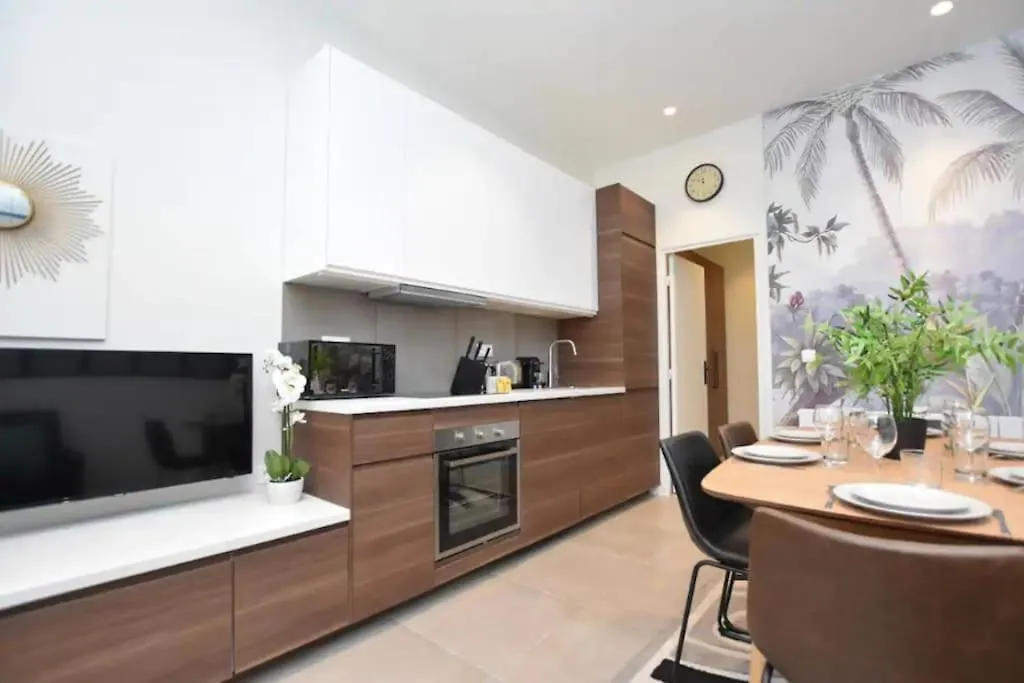 Charming Apartment -3Br/6P-Gare Du Nord/Montmartre Paris Fransa